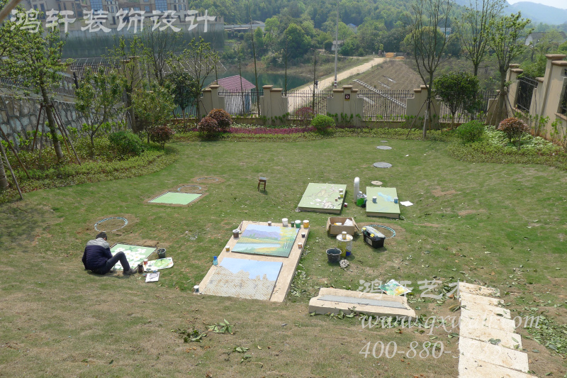 藝術(shù)家繪畫(huà)進(jìn)行中